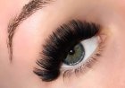 Full Volume Lash Extensions: How to Achieve a Dramatic Eye Look