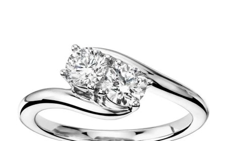 2-Stone Engagement Rings: A Trend That’s Here to Stay
