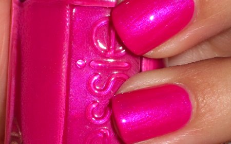 Hot Pink Nail Paint: The Ultimate Power Shade for Bold Looks