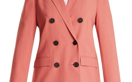 Should I Wear a Jacket Today? A Seasonal Guide to Layering