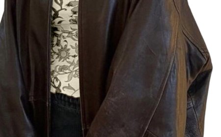 Leather Jacket with a Skirt: The Perfect Mix of Edge & Elegance