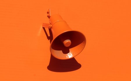 Why You Should Subscribe to InStyle Magazine: The Perks & Benefits