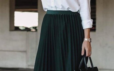 How to Wear a Pleated Skirt: From Casual to Elegant