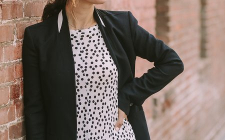 How to Style a Blazer with a Maxi Dress for an Elevated Look