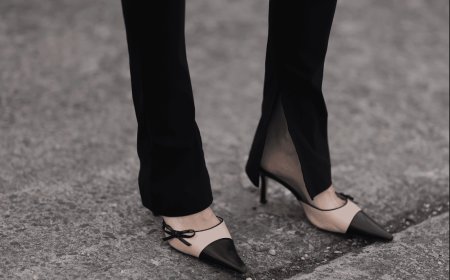 What Shoes to Wear with Flare Leggings for a Flattering Silhouette