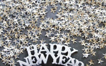 What Colors to Wear on New Year's Eve for Good Luck