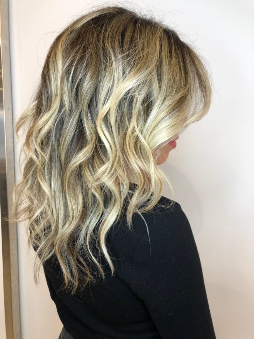 Powder Root Touch-Up for Hair: A Lifesaver Between Salon Visits